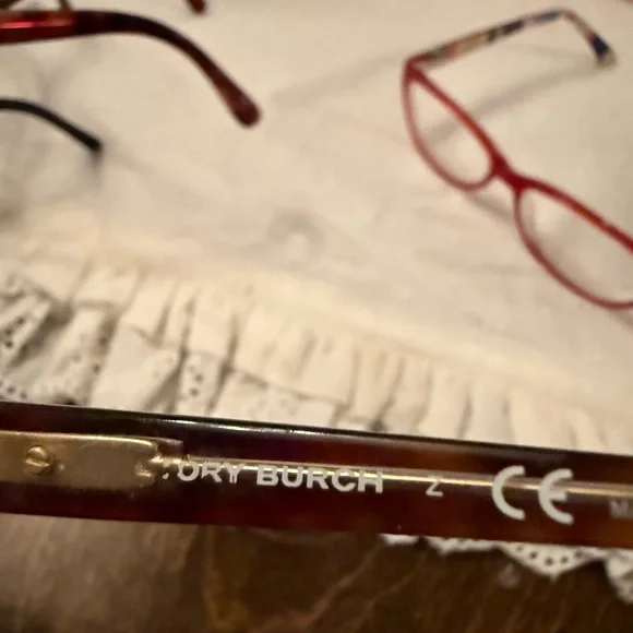 Set of 7 designer eyeglass frames - Picture 7 of 10